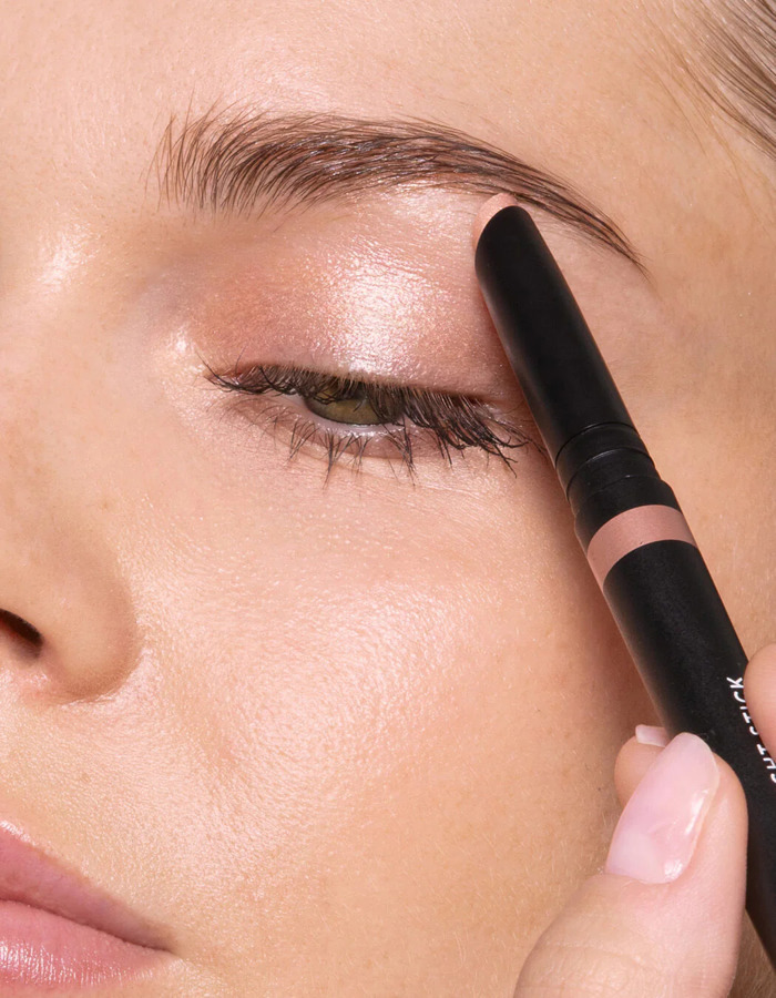 Revitalash Spotlight on Brows Collection (3 Proϊonta) Limited Edition Set Advanced Eyebrow Conditioner & Hi-Def Brow Gel in Soft Brown & Limited-Edition Spotlight Stick Multipurpose Highlighter 3ml/7,4ml/1,2gr